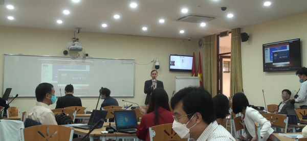 Tổ chức khóa đào tạo "Hướng dẫn sử dụng phòng học đa phương tiện" cho Học viện Chính trị khu vực 1